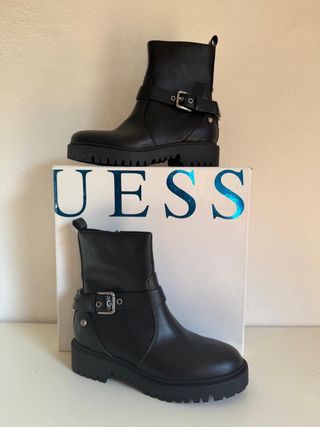 Botines Guess negros, talla 36