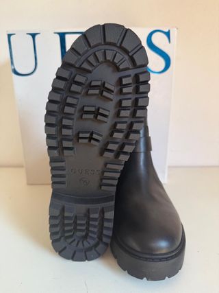 Botines Guess negros, talla 36