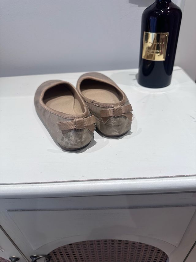 Bailarinas deca-R doradas niña