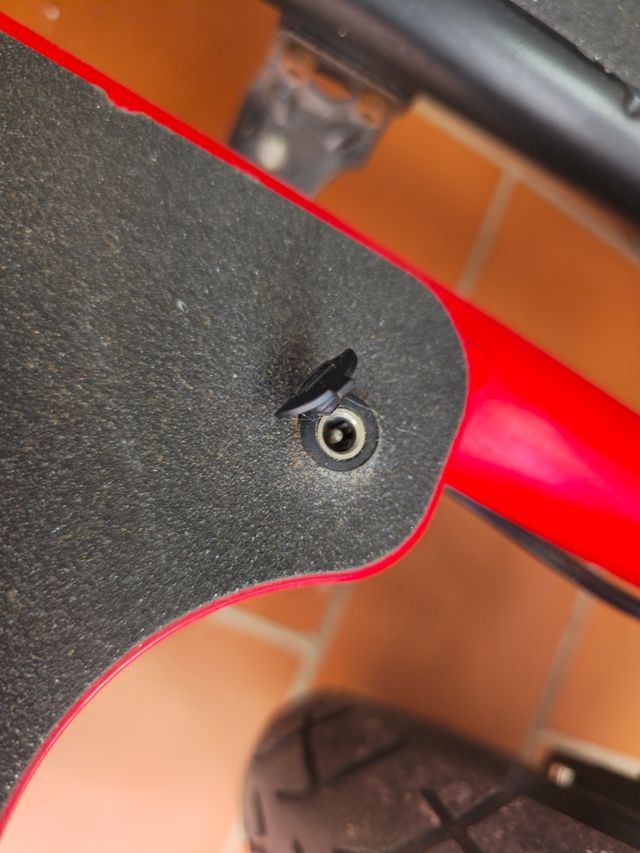 1 Patinete Eléctrico Flywheel averiado