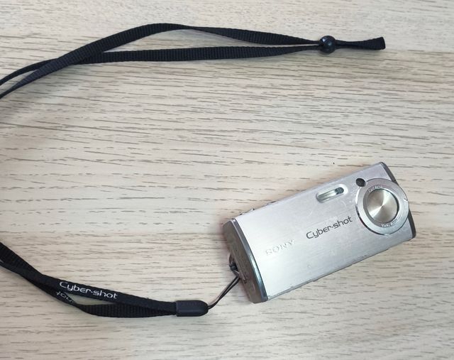 Sony Cybershot DSC-L1 cámara digital