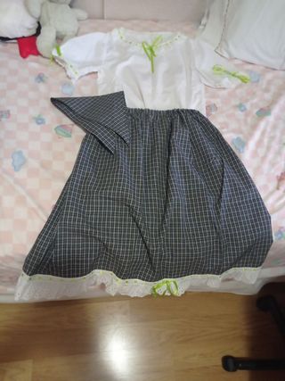 Traje espigadora blanco y negro