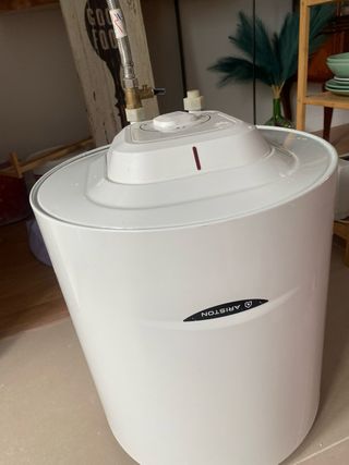 Termo eléctrico Ariston 80L