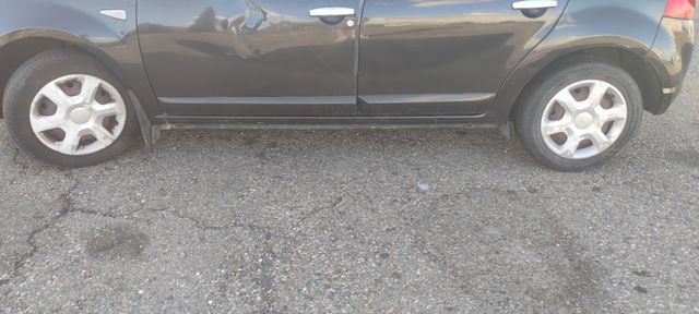 Llantas Dacia/Renault 4x100 + tapacubos +gomas