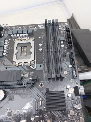 Placa base Gigabyte