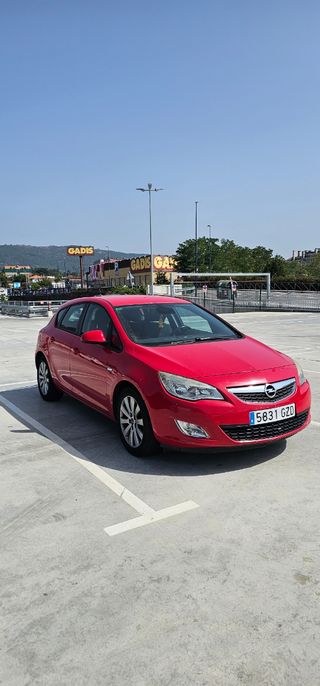 Opel Astra 2010
