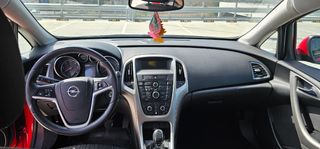 Opel Astra 2010