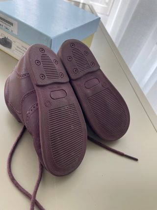 Zapatos Bebé Piel Burdeos.