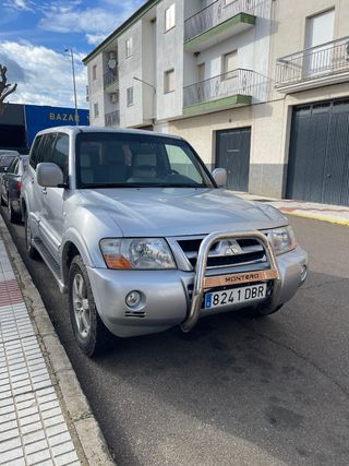 Mitsubishi Montero 2005