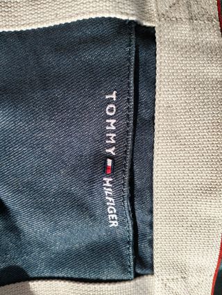 Bolso Tommy Hilfiger azul y blanco
