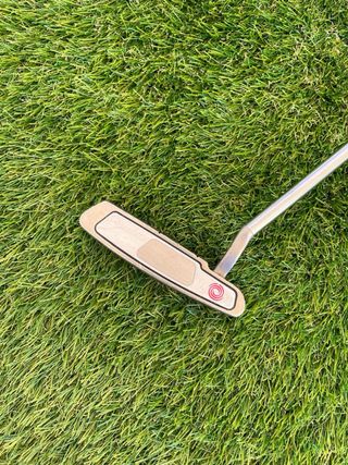 Putter Odyssey White Steel #3 Diestro 33.5 Pulgada
