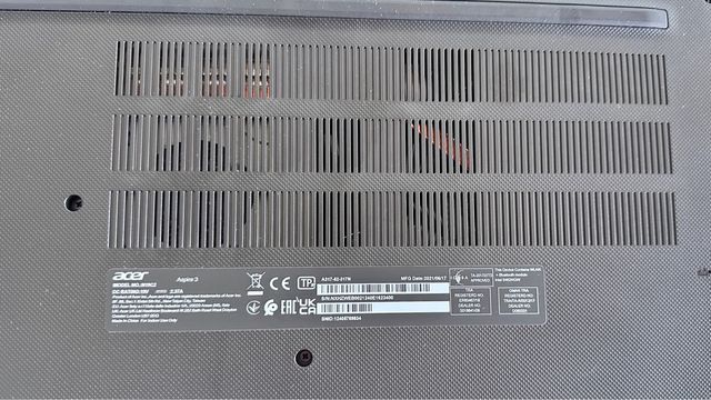 Portátil Acer Aspire 3 (17")