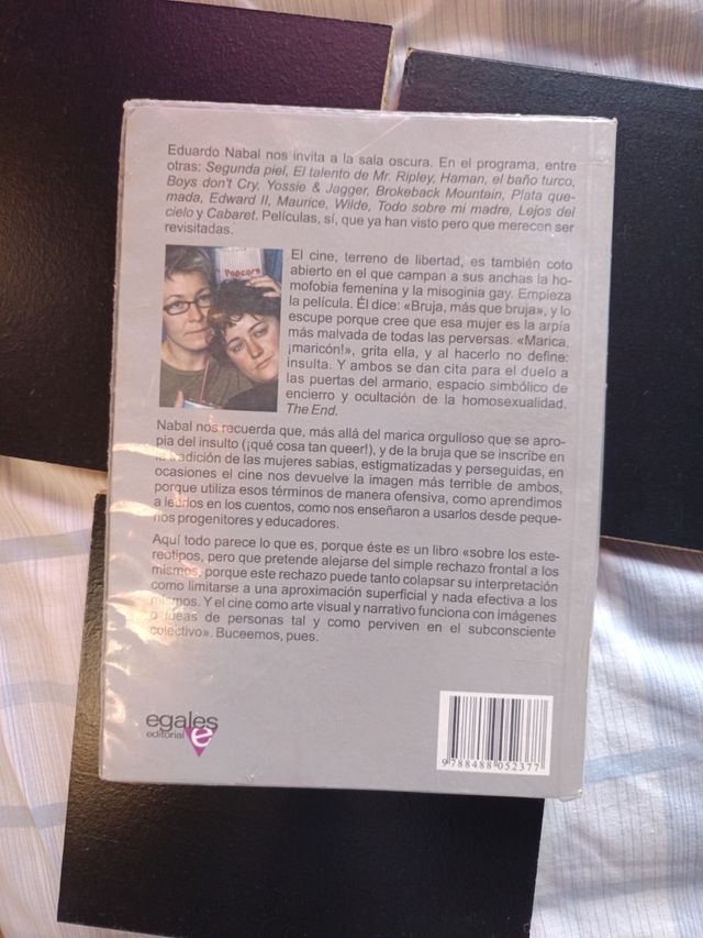 El marica, la bruja y el armario