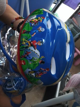 Casco bici niño c/rodilleras y coderas