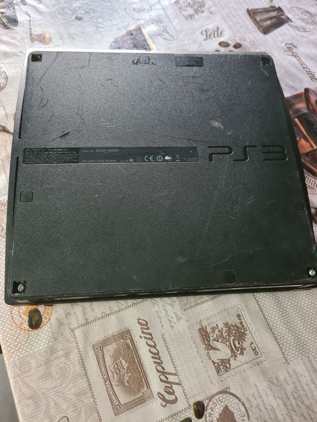 PS3 (PlayStation 3) Slim Negra