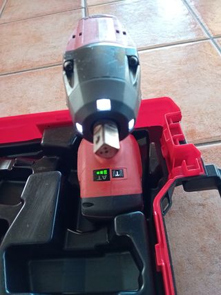 Atornillador Impacto Hilti