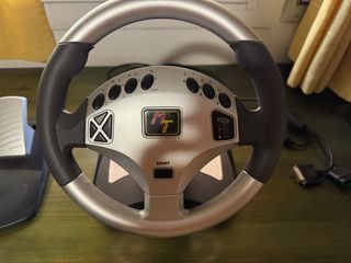 Volante y pedales MT Driving Force Pro