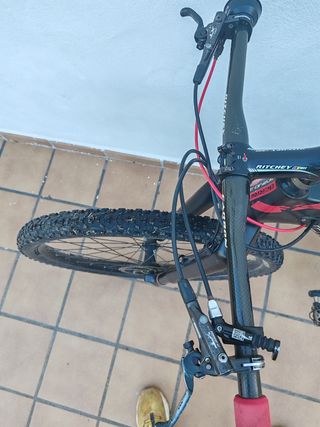 Bicicleta montaña carbono, marca berria