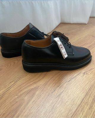 Zapatos negros de cuero