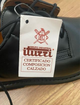 Zapatos negros de cuero