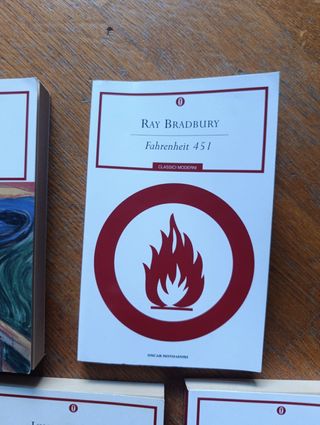 Fahrenheit 451