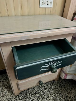 Mesita noche provenzal - madera