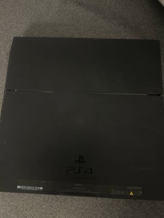 PS4 (PlayStation 4) negra