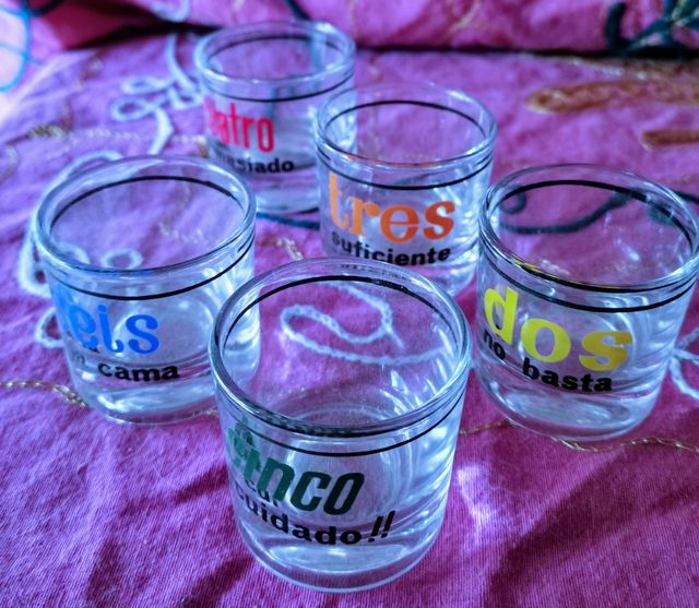 VASITOS Y JARRITAS CRISTAL DE CHUPITO/1X1€/3X2€