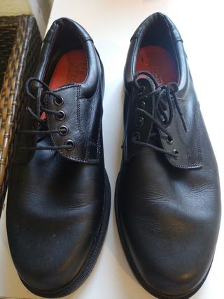Zapatos negros de cuero