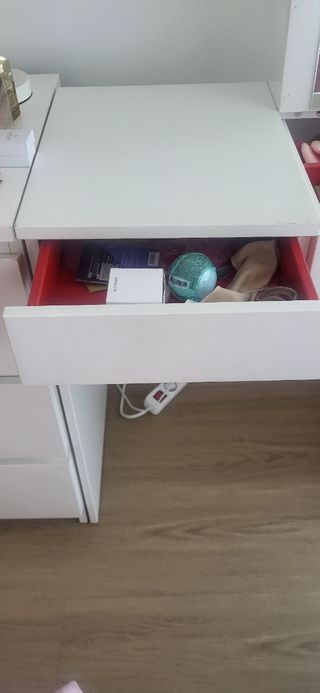 Penteadeira IKEA Brimnes branca