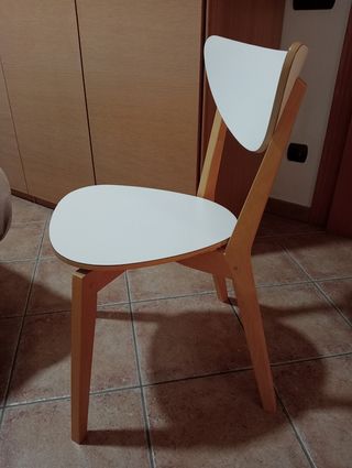 Silla diseño madera blanca. Perfecto estado 