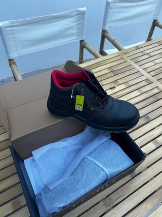 Zapatillas seguridad FORLI - nuevas