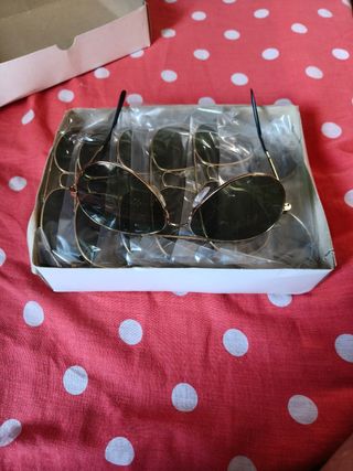 Gafas sol aviator doradas