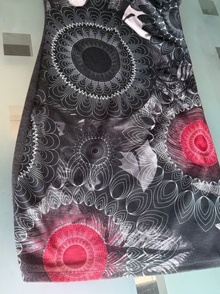 Vestido Desigual gris y rojo