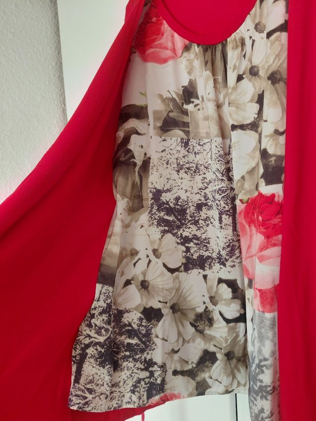 Chaqueta roja+Blusa Punt Roma