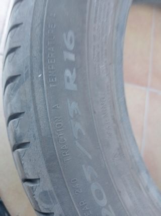 Neumáticos Michelin usado