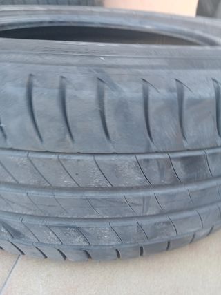 Neumáticos Michelin usado