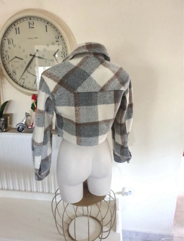 Chaqueta Bershka cuadros gris beige XS