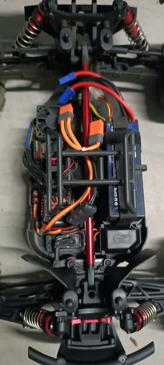 Arrma Kraton 6

S - RC Monster Truck