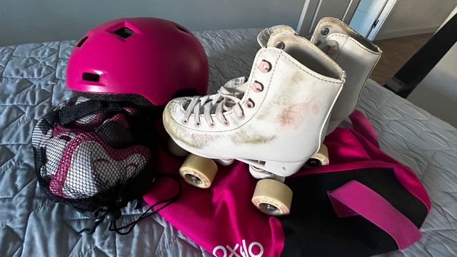 Patines 4 ruedas niña - usados