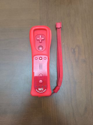 Mando Wii Motion Plus Rojo + Funda + Correa