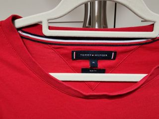 Camiseta Tommy Hilfiger roja - Talla M