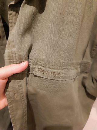 Camisa Quechua verde oliva o beige 