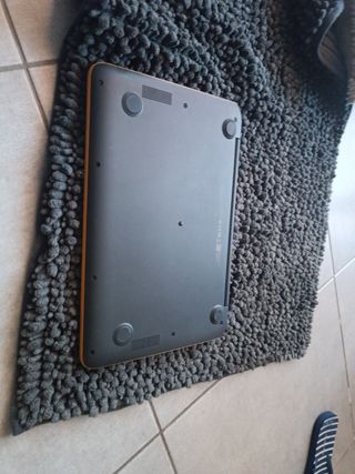 PC HP - Ordenador sin cargador 



