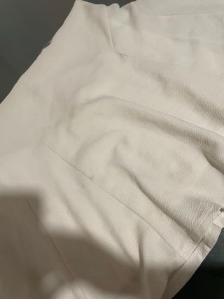 Falda blanca skater