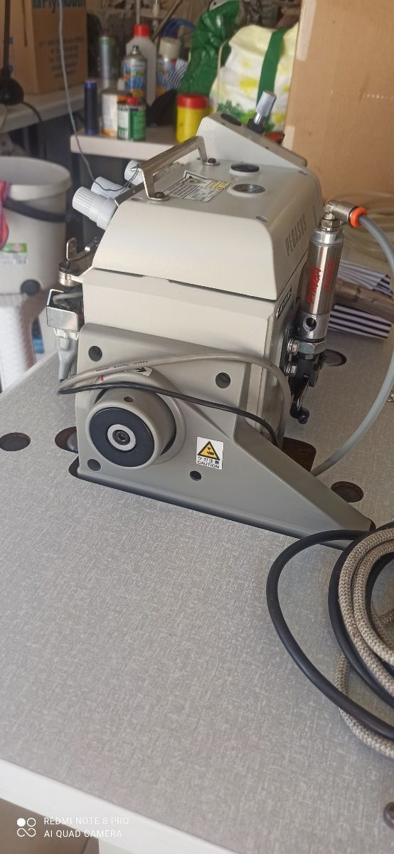 Remalladora EX PEGASUS Cortahilos de 3 hilos