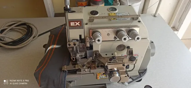 Remalladora EX PEGASUS Cortahilos de 3 hilos