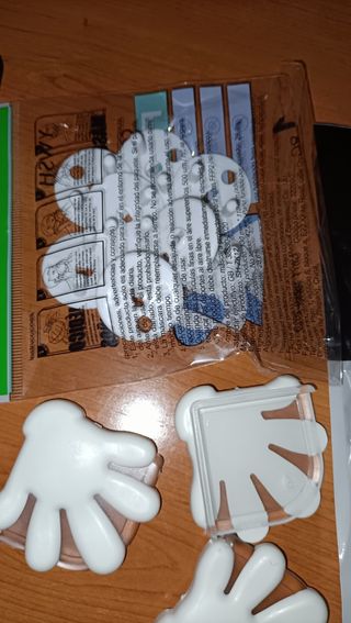 12x Tapones enchufes con llave
2 unidades puertas 