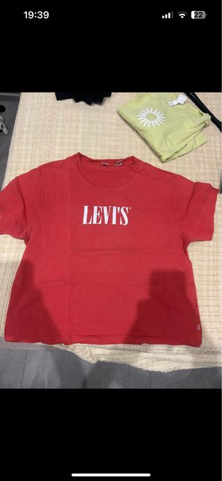 T-Shirt Levi's rossa