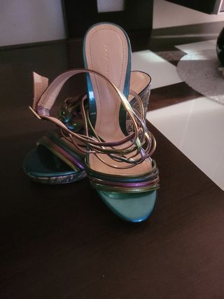 Sandalias Zara multicolor